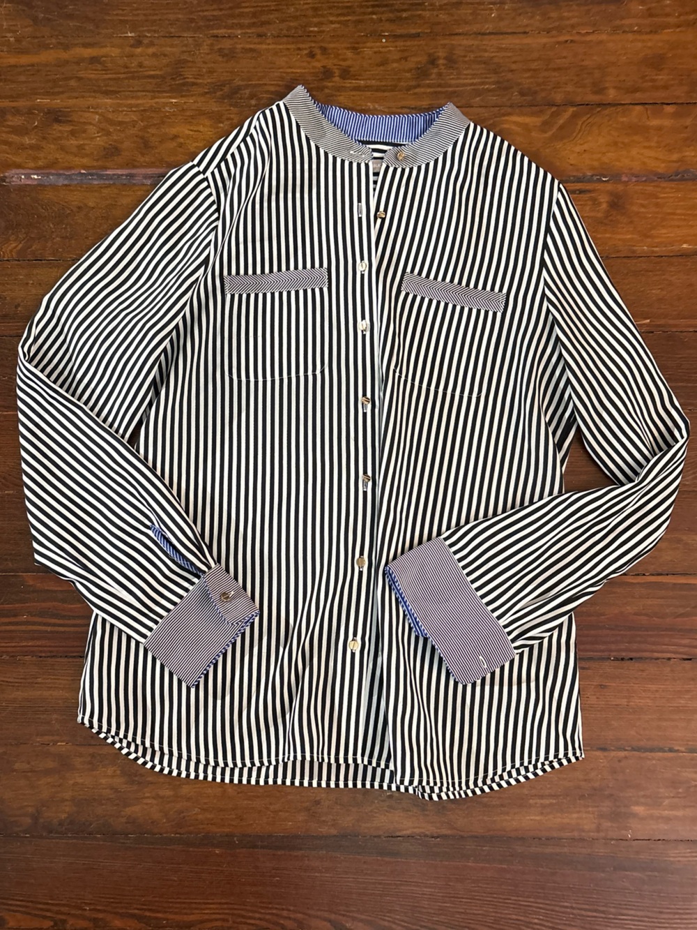 Banana republic striped black white long sleeve button down shirt top size M